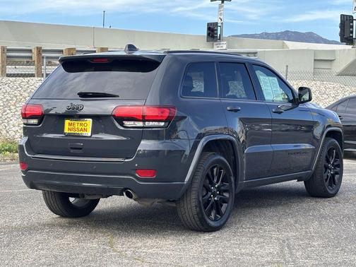 2018 Jeep Grand Cherokee Altitude