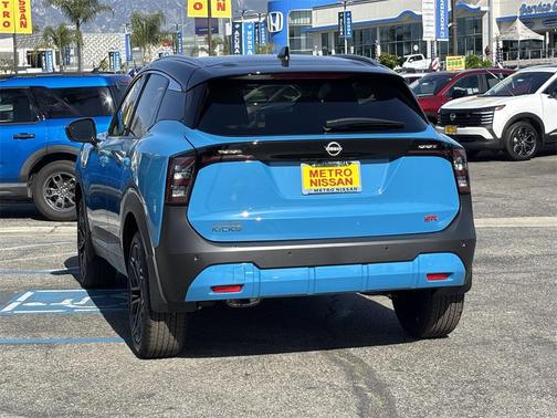 2026 Nissan Kicks SR