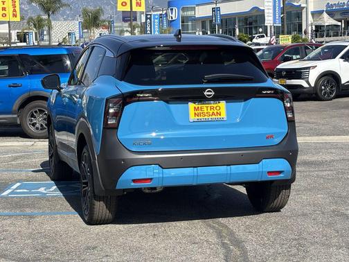 2026 Nissan Kicks SR