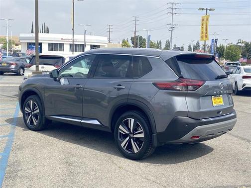 2021 Nissan Rogue SL