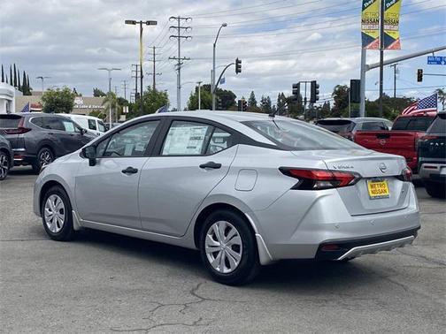 2025 Nissan Versa 1.6 S