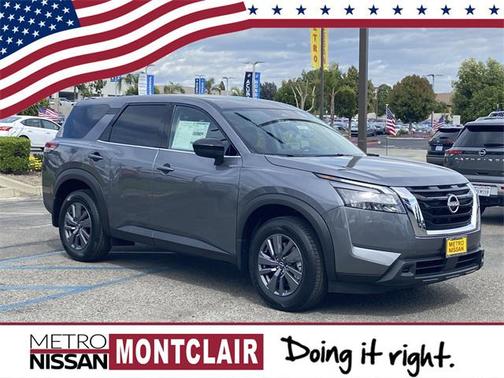 2025 Nissan Pathfinder S FWD