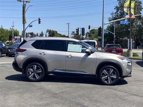 2021 Nissan Rogue SL