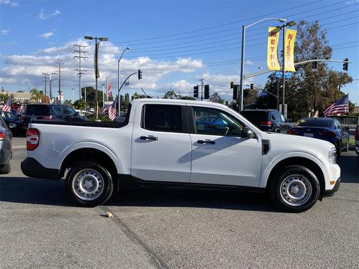 2022 Ford Maverick XL