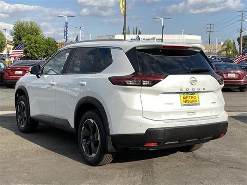 2025 Nissan Rogue SV