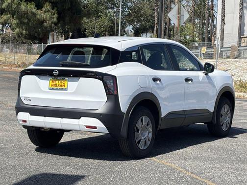 Fresh Powder 2026 Nissan Kicks S