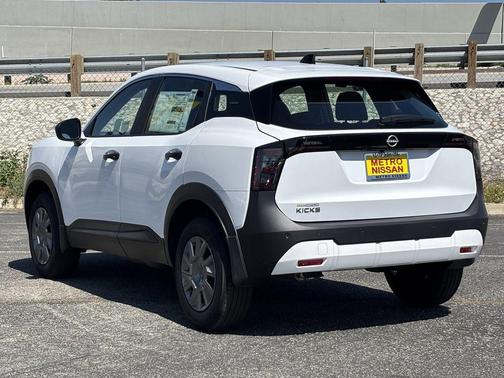Fresh Powder 2026 Nissan Kicks S