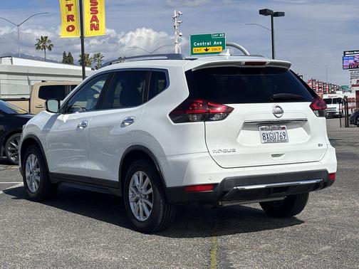 2019 Nissan Rogue SV