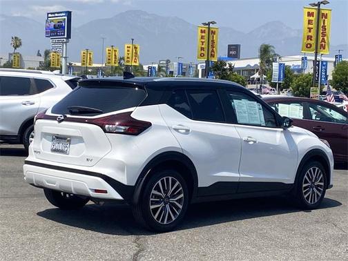 2023 Nissan Kicks SV