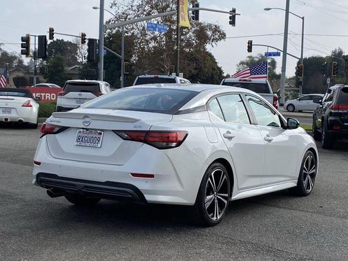 2021 Nissan Sentra SR