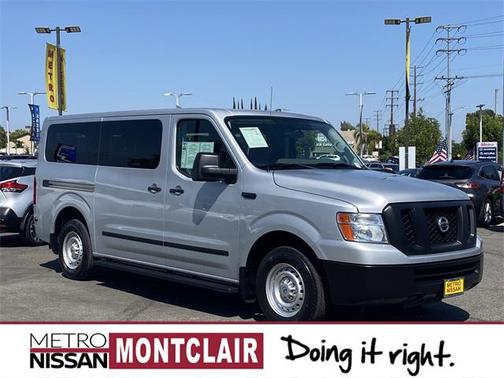 2017 Nissan NV Passenger NV3500 HD S V6