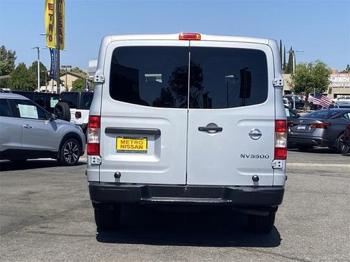 2017 Nissan NV Passenger NV3500 HD S V6