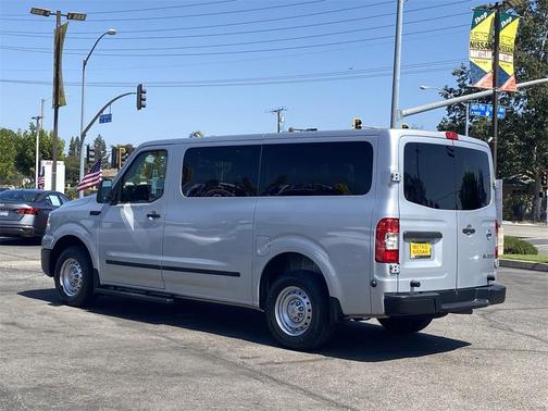 2017 Nissan NV Passenger NV3500 HD S V6