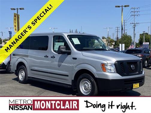 2017 Nissan NV Passenger NV3500 HD S V6