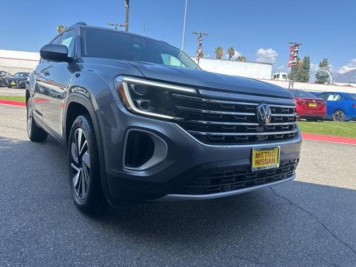 2024 Volkswagen Atlas 2.0T SE w/Technology 4MOTION