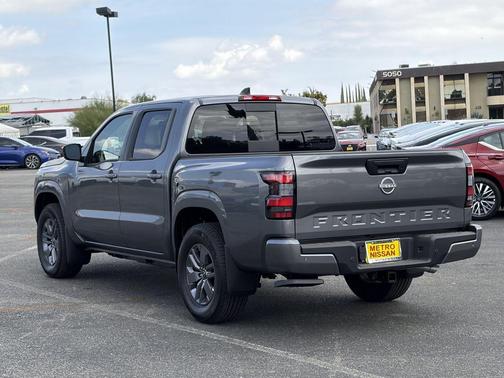 Gun Met 2026 Nissan Frontier SV