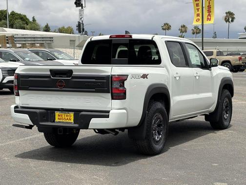 Glacier White 2026 Nissan Frontier PRO-4X