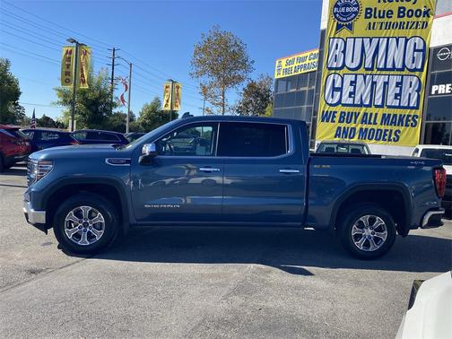 2024 GMC Sierra 1500 SLT