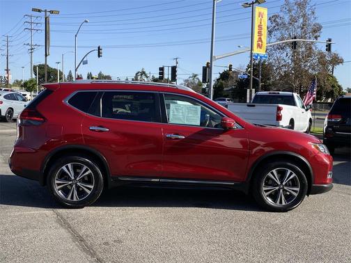 2017 Nissan Rogue SL