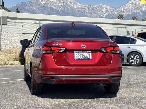 2020 Nissan Versa 1.6 SV