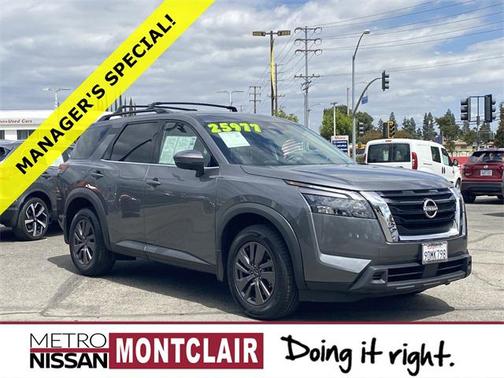 2023 Nissan Pathfinder SV FWD