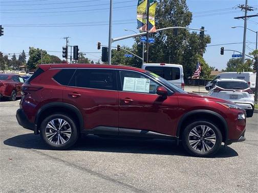 2021 Nissan Rogue SV