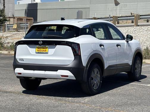 Fresh Powder 2026 Nissan Kicks S
