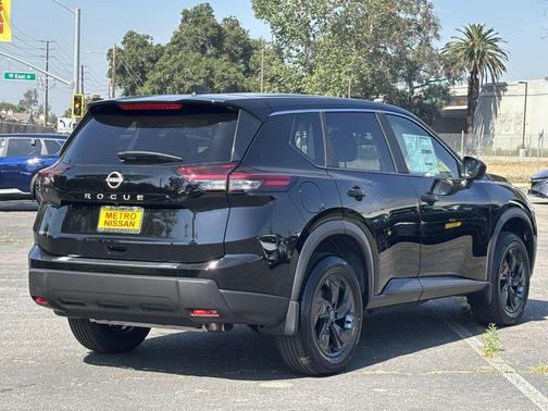 Super Black 2026 Nissan Rogue SV