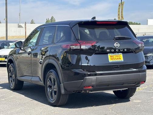 Super Black 2026 Nissan Rogue SV
