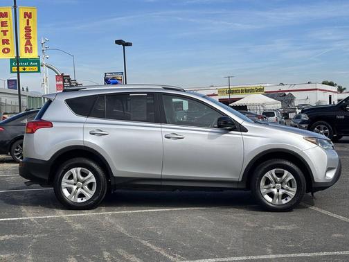2014 Toyota RAV4 LE
