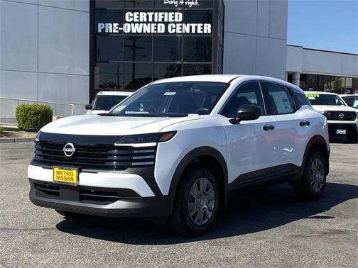 2025 Nissan Kicks S
