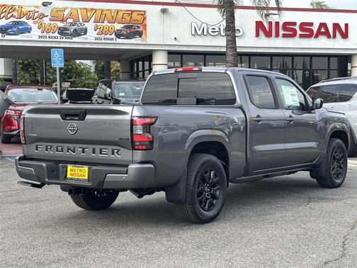 2026 Nissan Frontier SV