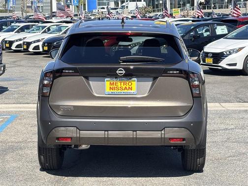 2026 Nissan Kicks SV