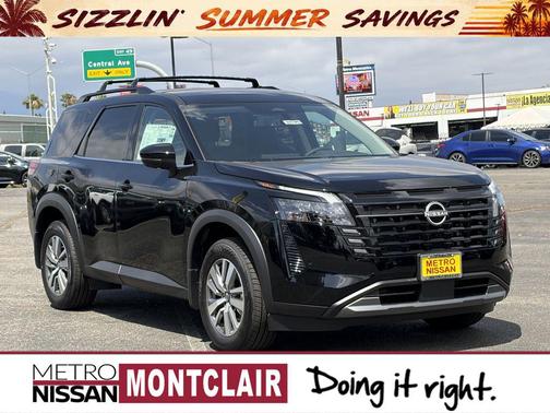 Super Black 2026 Nissan Pathfinder SL