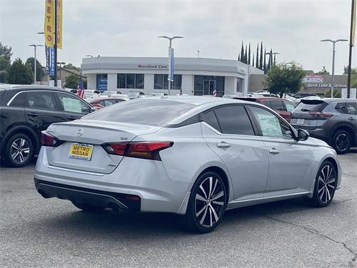 2022 Nissan Altima SR VC-Turbo FWD