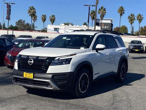 2025 Nissan Pathfinder Rock Creek