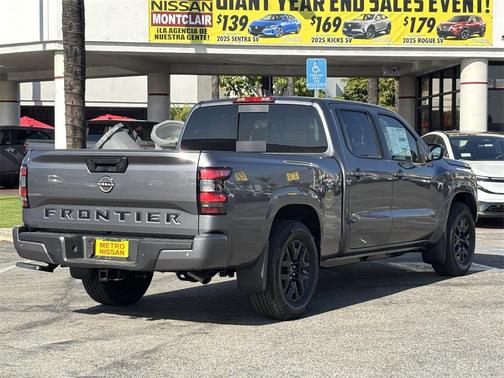 2026 Nissan Frontier SV