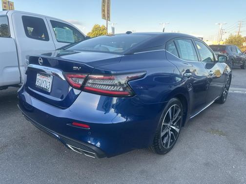 2023 Nissan Maxima SV Xtronic CVT