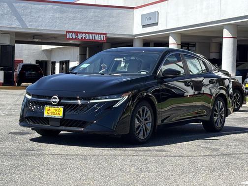 Super Black 2026 Nissan Sentra SL
