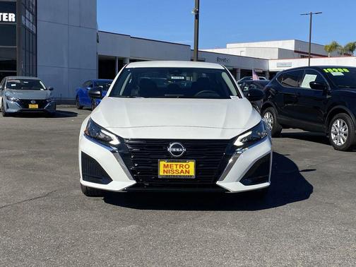 2025 Nissan Altima S FWD