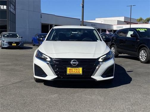 2025 Nissan Altima S FWD