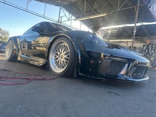 2017 Porsche 911 Carrera