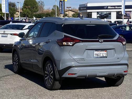 2024 Nissan Kicks SV