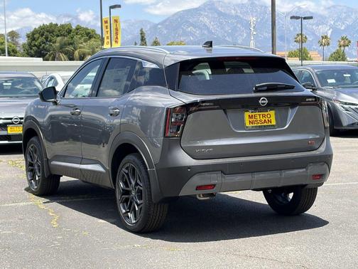 Gun Met 2026 Nissan Kicks SR