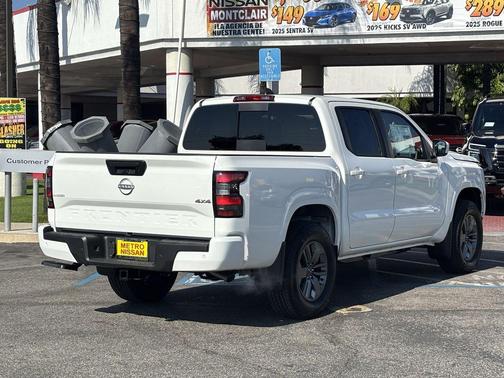 Glacier White 2026 Nissan Frontier SV