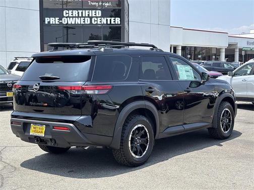 2025 Nissan Pathfinder Rock Creek 4WD