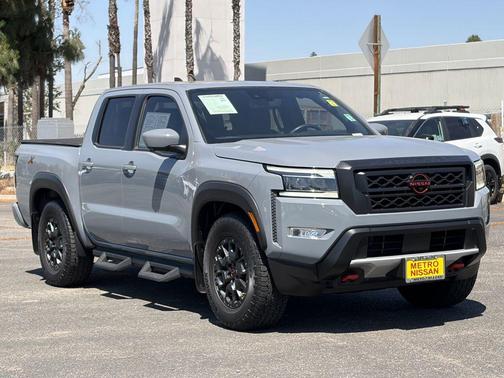 Boulder Gray Pearl 2023 Nissan Frontier PRO-X