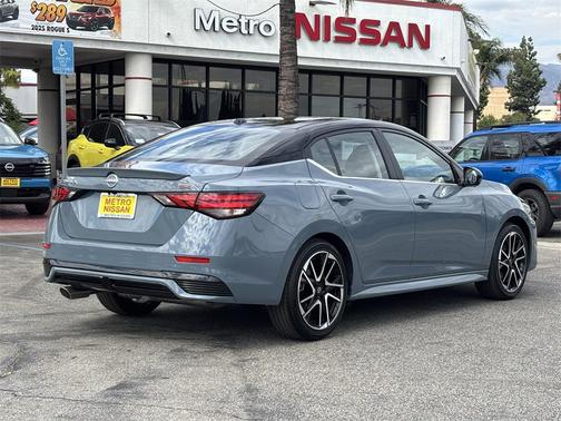 2025 Nissan Sentra SR