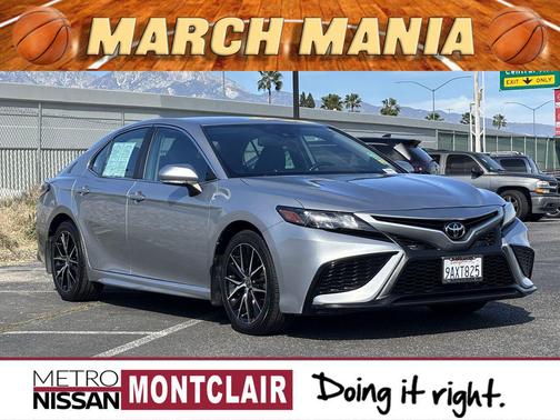 2022 Toyota Camry SE