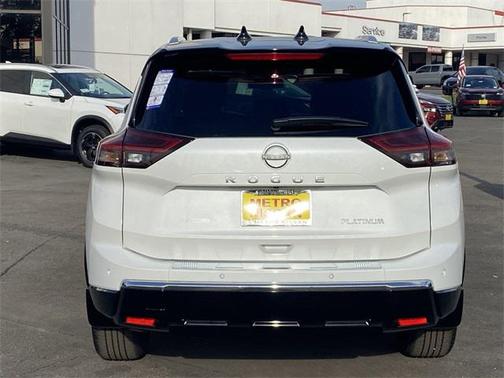 2025 Nissan Rogue Platinum